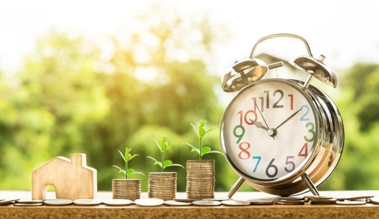 Timing the real estate market